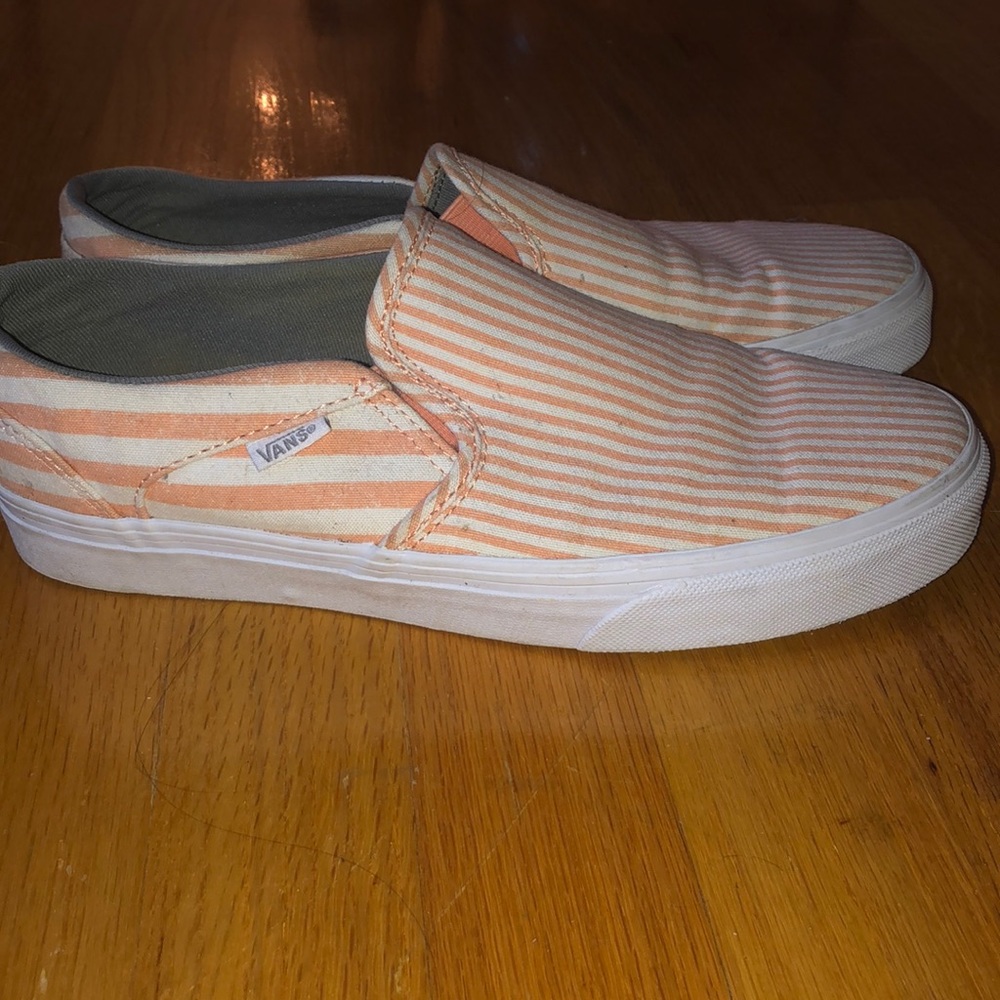 women’s 9 SLIP-ON VANS
